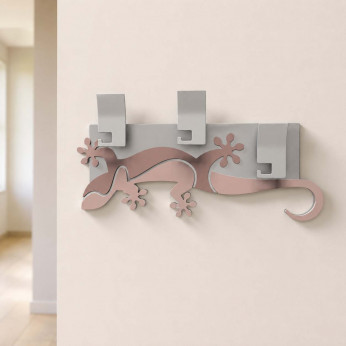CalleaDesign Appendiabiti a muro lineare in legno con geco e ganci in alluminio Geco Arrampicante