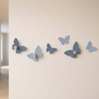 CalleaDesign Appendiabiti parete in legno dal design moderno con farfalle volanti Farfalla