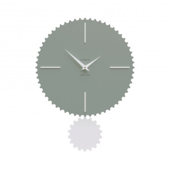 CalleaDesign Orologio da parete moderno con pendolo in legno sagomato e finiture eleganti Riz