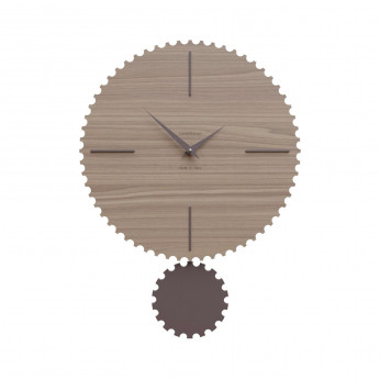 CalleaDesign Orologio da parete moderno con pendolo in legno sagomato e finiture eleganti Riz