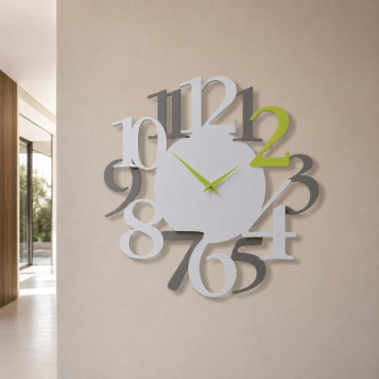 CalleaDesign Orologio da parete in legno con numeri dal design moderno Russell
