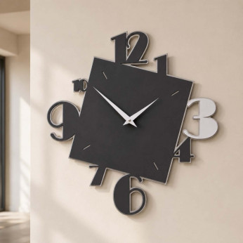 CalleaDesign Orologio da parete in legno dal design moderno con quadrante con numeri Justine