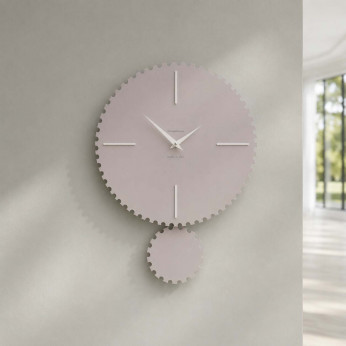 CalleaDesign Orologio da parete moderno con pendolo in legno sagomato e finiture eleganti Riz