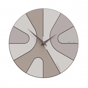 CalleaDesign Orologio da parete rotondo in legno con design asimmetrico e lancette in metallo AsYm