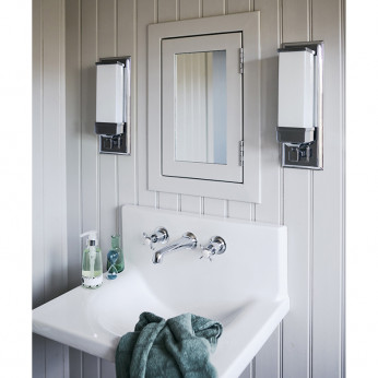 Elstead Lighting Applique a parete in acciaio per bagno lampadina a led G9 con diffusore in vetro Cambridge