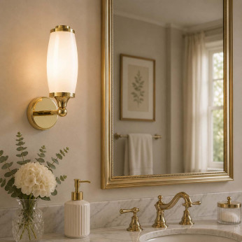 Elstead Lighting Applique moderna in acciaio per bagno con diffusore in vetro opalino Eliot