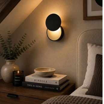 Fabas Luce Applique da parete a LED dimmerabile con struttura in metallo in stile moderno Ara