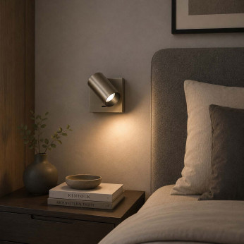 Fabas Luce Applique da parete con portalampada dal design moderno Flores