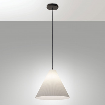 Fabas Luce Lampada a sopensione con struttura in metallo e diffusore a cono in PVC Cone