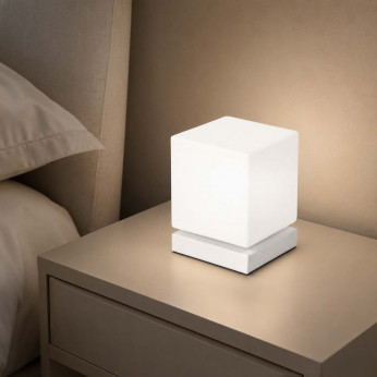 Fabas Luce Lampada da comodino LED dimmerabile in metallo con diffusore in vetro Brenta