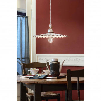 FerroLuce Lampada a sospensione rustica in metallo diffusore in ceramica decorato a mano L'Aquila
