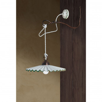 FerroLuce Lampada da parete rustica in metallo diffusore in ceramica decorato a mano L'Aquila