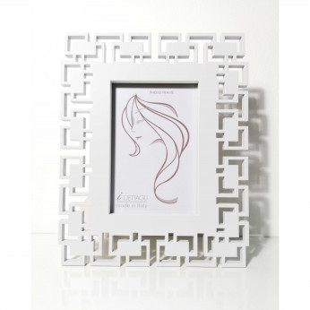 I Dettagli Portafoto da tavolo piccolo in legno traforato dal design moderno ed elegante Greek