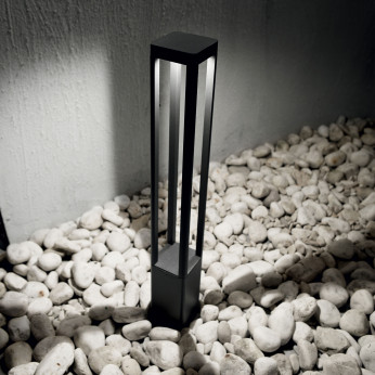 Ideal lux Lampione da giardino a led con struttura alta in alluminio e diffusore in vetro Tifone