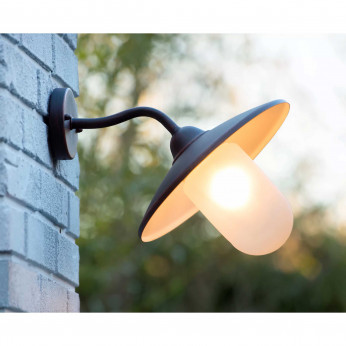 Lucide Applique da esterno con struttura in metallo e diffusore in vetro satinato Aruba