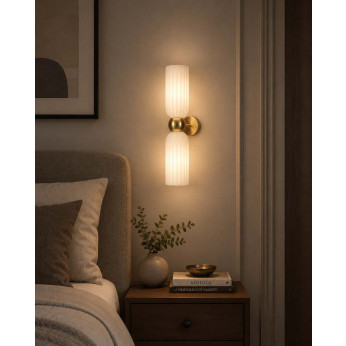 Maytoni Applique da parete grande doppio diffusore in vetro dal design elegante Antic