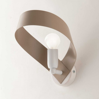 Be Light Applique da parete con struttura in metallo dal design moderno ed elegante Primula
