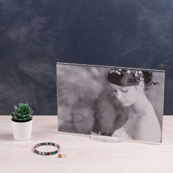 Vesta Portafoto da tavolo grande in plexiglass dalle linee moderne Air