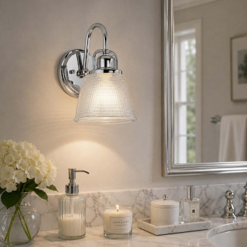 Quoizel Applique moderna per bagno con struttura in acciaio e diffusore in vetro Dublino