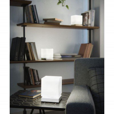 Fabas Luce - Brenta - Abatjour a LED dimmerabile struttura in metallo e diffusore in vetro - 1 Lampadina Led Integrato 6W - Lumen 540 - Gradi Kelvin 3000k Luce Calda - IP20 - SKU: 3407-30