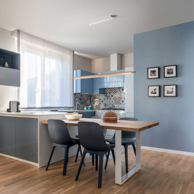  Fabas Luce - Ribot - Lampada a sospensione a led con diffusore legno e acrilico dallo stile moderno - Colore: Legno - 1 Lampadina Led Integrato 6W - Lumen 2945 - Gradi Kelvin 3000k Luce Calda - IP20 - SKU: 3676-45-215 