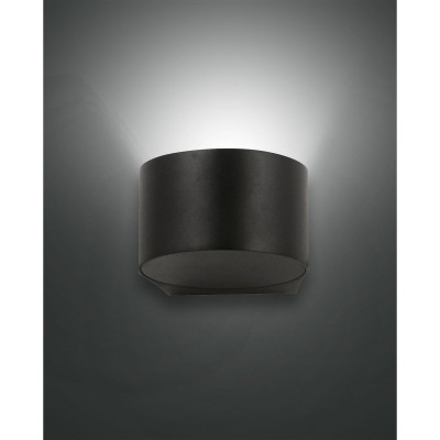 Fabas Luce - Lao - Applique da parete per esterno a LED con struttura in alluminio e vetro - Colore: Nero - 1 Lampadina Led Integrato 6W - Lumen 540 - Gradi Kelvin 3000k Luce Calda - 65 - SKU: 3603-21-101