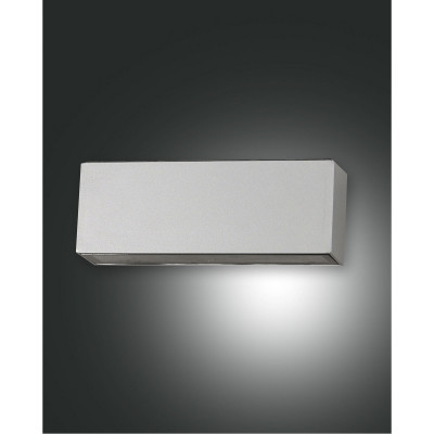 Fabas Luce Trigg Applique da esterno a LED con struttura in alluminio dal design moderno Colore: Argento