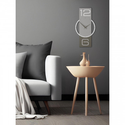 CalleaDesign Zyra Orologio da parete verticale in legno dal design moderno ed elegante Colore: Gessato