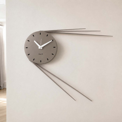 Arti e Mestieri Traslo Orologio da parete di design in metallo con lancette estese e struttura moderna Colore: Fango