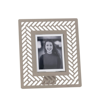 Arti e Mestieri - Intrecci - Portafoto da tavolo con cornice in metallo dal design moderno - Colore: Sabbia - Foto 9x12 - SKU: 0PF3961C68