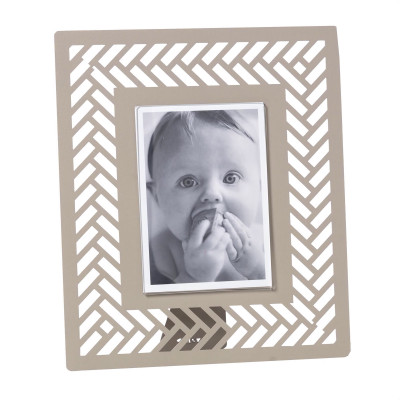 Arti e Mestieri - Intrecci - Portafoto grande da tavolo con cornice in metallo dal design moderno - Colore: Sabbia - Foto 12x17 - SKU: 0PF3953C68