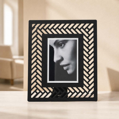 Arti e Mestieri Intrecci Portafoto grande da tavolo con cornice in metallo dal design moderno Foto 12x17 Colore: Nero