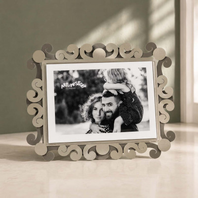 Arti e Mestieri Koko Portafoto grande orizzontale in metallo di design Foto 13x18 Colore: Fango/Sabbia