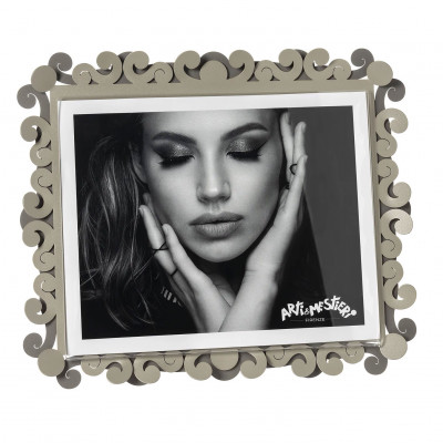 Arti e Mestieri - Koko - Portafoto maxi orizzontale in metallo di design - Colore: Fango/Sabbia - Foto 20x25 - SKU: 0PF5211C201