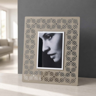 Arti e Mestieri Ikat Portafoto moderno da tavolo con cornice in metallo Foto 12x17 Colore: Sabbia
