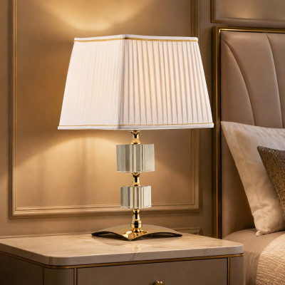 Bonetti Illumina Franz Abat-jour classica in metallo e dettagli in vetro Colore: Oro
