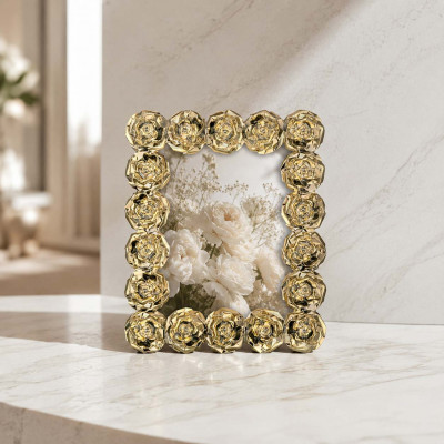 Bongelli Preziosi Portafoto piccolo con cornice in marmorino dal design moderno Foto 6x9 Colore: Oro