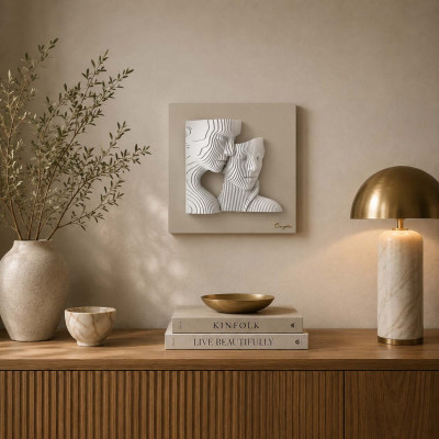Bongelli Preziosi Coppia Stilizzata Quadro piccolo moderno con pannello in legno e volti in marmorino Colore: Nocciola/Bianco