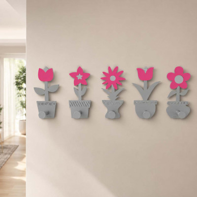 CalleaDesign - Fiorello - Appendiabiti da parete moderno in legno con 5 ganci a forma di piantine - Colore: Fucsia - SKU: 13-003-72