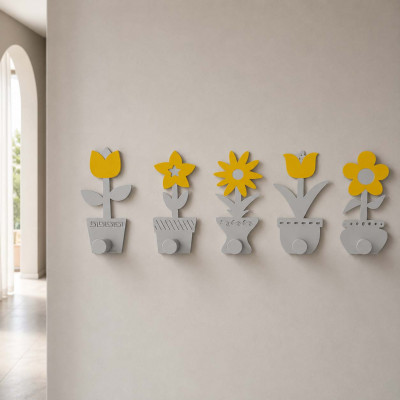 CalleaDesign - Fiorello - Appendiabiti da parete particolare con 5 ganci a forma di piantina con vaso - Colore: Melone - SKU: 13-003-62
