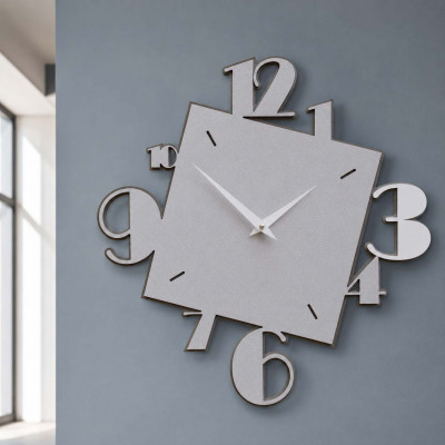 CalleaDesign Justine Orologio da parete in legno dal design moderno con quadrante con numeri Colore: Gessato