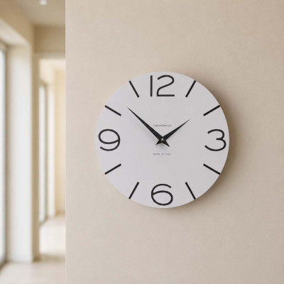 CalleaDesign Smile Orologio da parete in legno rotondo dal design moderno Colore: Bianco