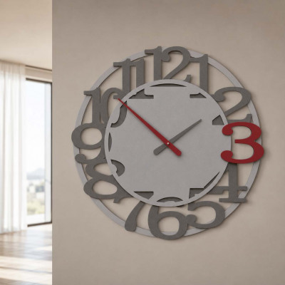 CalleaDesign Viktor Orologio da parete moderno in legno con numeri decorativi e lancette in metallo Colore: Rubino