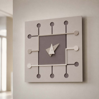 CalleaDesign MicroCHIP Orologio da parete moderno quadrato in legno con lancette in metallo Colore: Caffelatte
