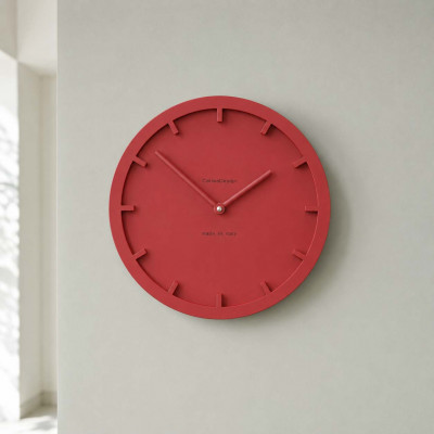CalleaDesign Miny Orologio da parete rotondo in legno dal design moderno Colore: Rosso Fuoco