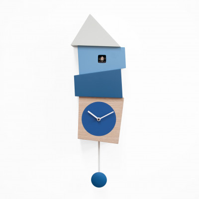 Progetti - Orologio da parete a cucù con pendolo Crooked - Colore: Marrone Chiaro/Blu - SKU: 023800ROAZ