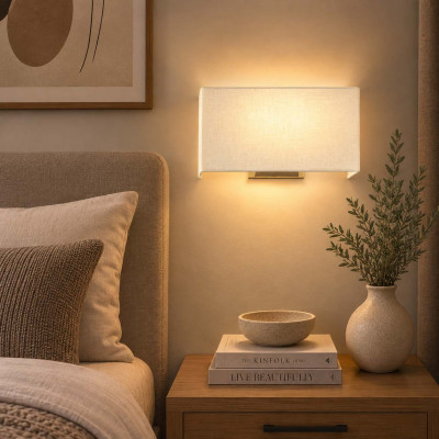 Elstead Lighting Riley Applique moderna grande con struttura in acciaio e paralume in tessuto Colore: Cromato