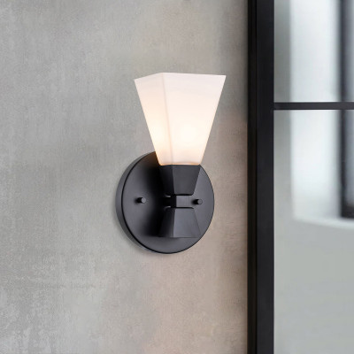 Elstead Lighting - Bowtie - Applique per bagno con struttura in acciaio e diffusore in vetro opalino - Colore: Nero - 1 Lampadina G9 3W - IP44 - SKU: BOWTIE-1-MB