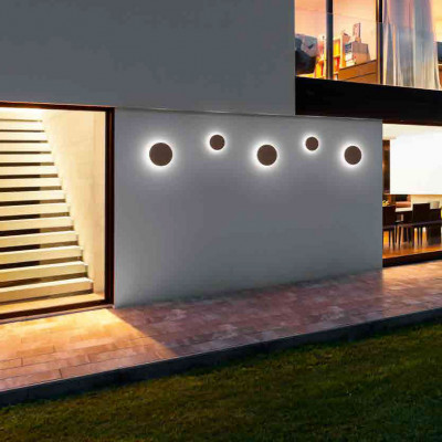 Fabas Luce - Zon - Applique rotonda a LED da esterno in alluminio dal design moderno - 1 Lampadina Led Integrato 9W - Lumen 1017 - Gradi Kelvin 3000k Luce Calda - IP65 - SKU: 6544-21