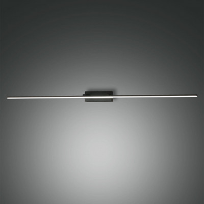 Fabas Luce - Nala - Lampada da parete lunga a LED con struttura in metallo in stile moderno - Colore: Nero - 1 Lampadina - Led Integrato - 20W - Lumen 2460 - Gradi Kelvin 3000k Luce Calda - IP44 - SKU: 3361-29-101
